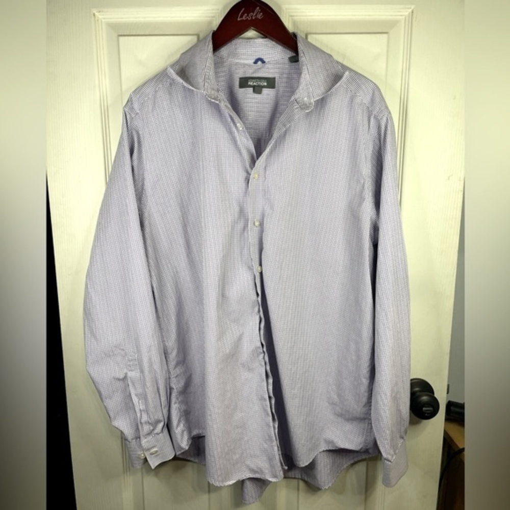 Kenneth Cole Reaction long sleeve button down plaid. Slim fit and non Ir…